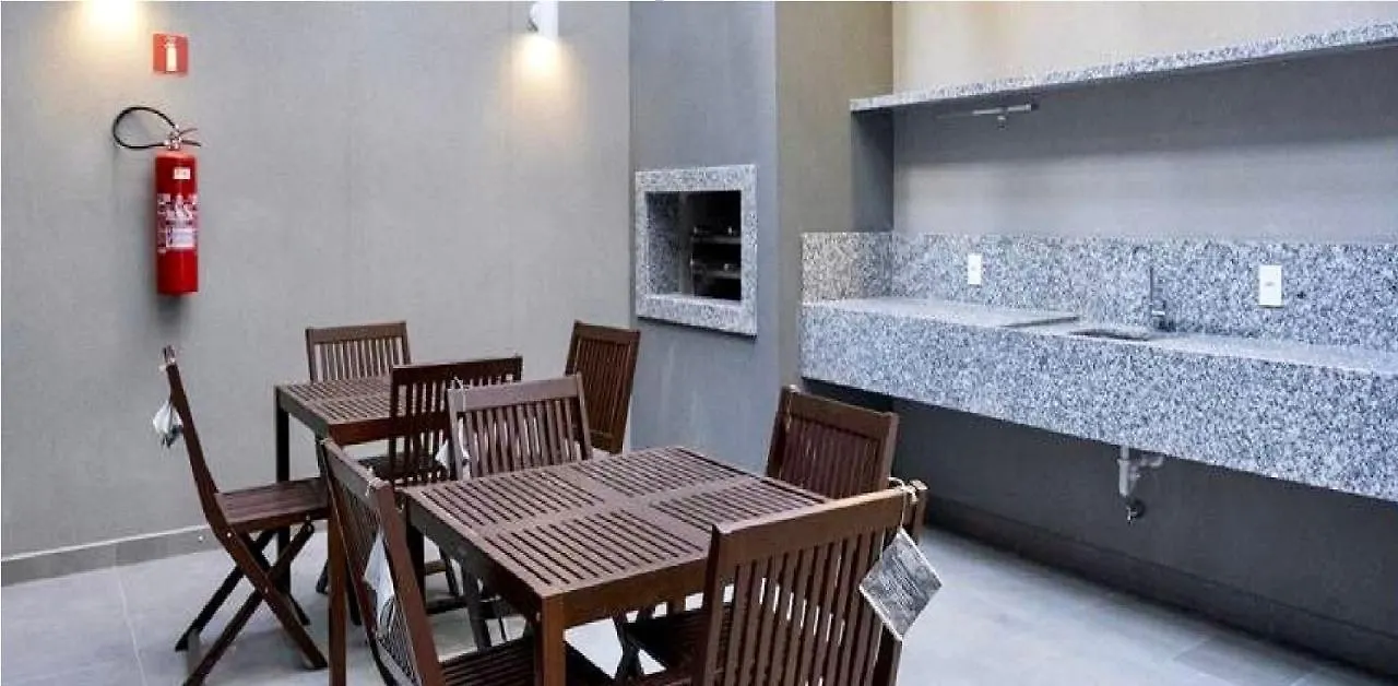 Maravilhoso Apartamento Em Frente Ao Metro Bras ! Σάο Πάολο